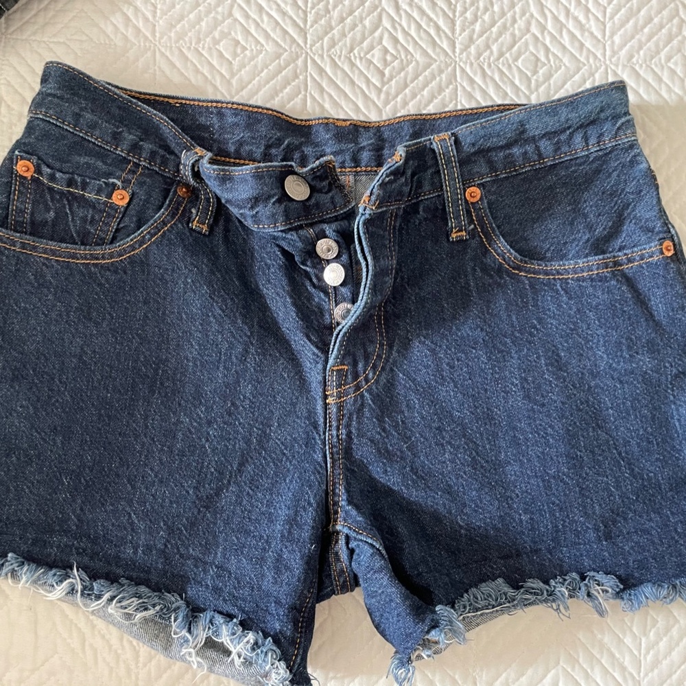 Levi's 501 Cut Off Shorts in Dark blue